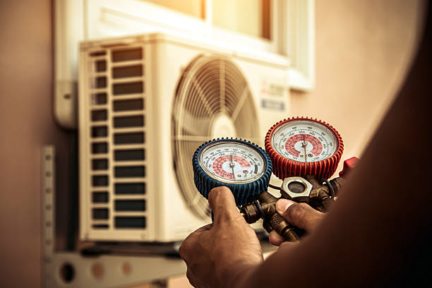 Professional Hvac technician working in South Pekin, IL